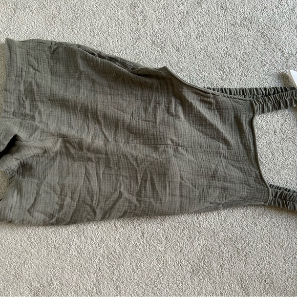 Pinkblush olive romper - Picture 4 of 6